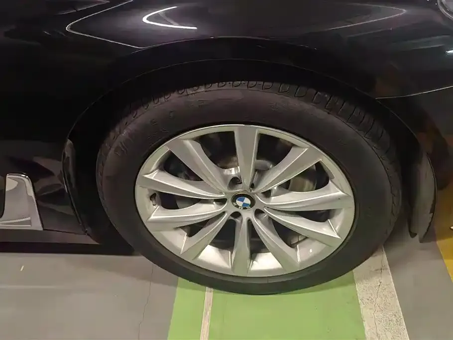 BMW 7 Series 2021 из CN, фото 8
