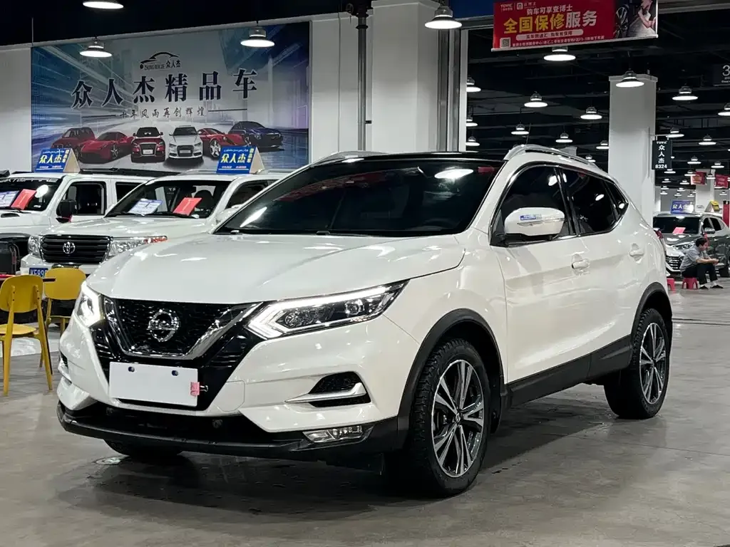Nissan Qashqai 2023 из CN, фото 2
