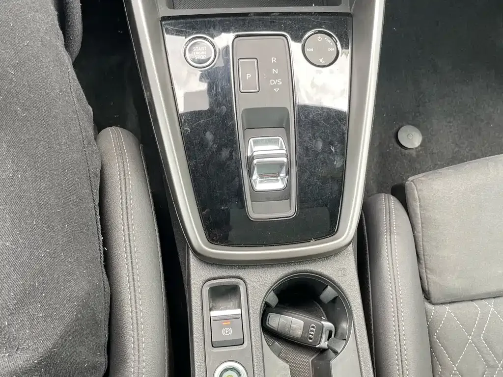 Audi A3 2023 из CN, фото 7