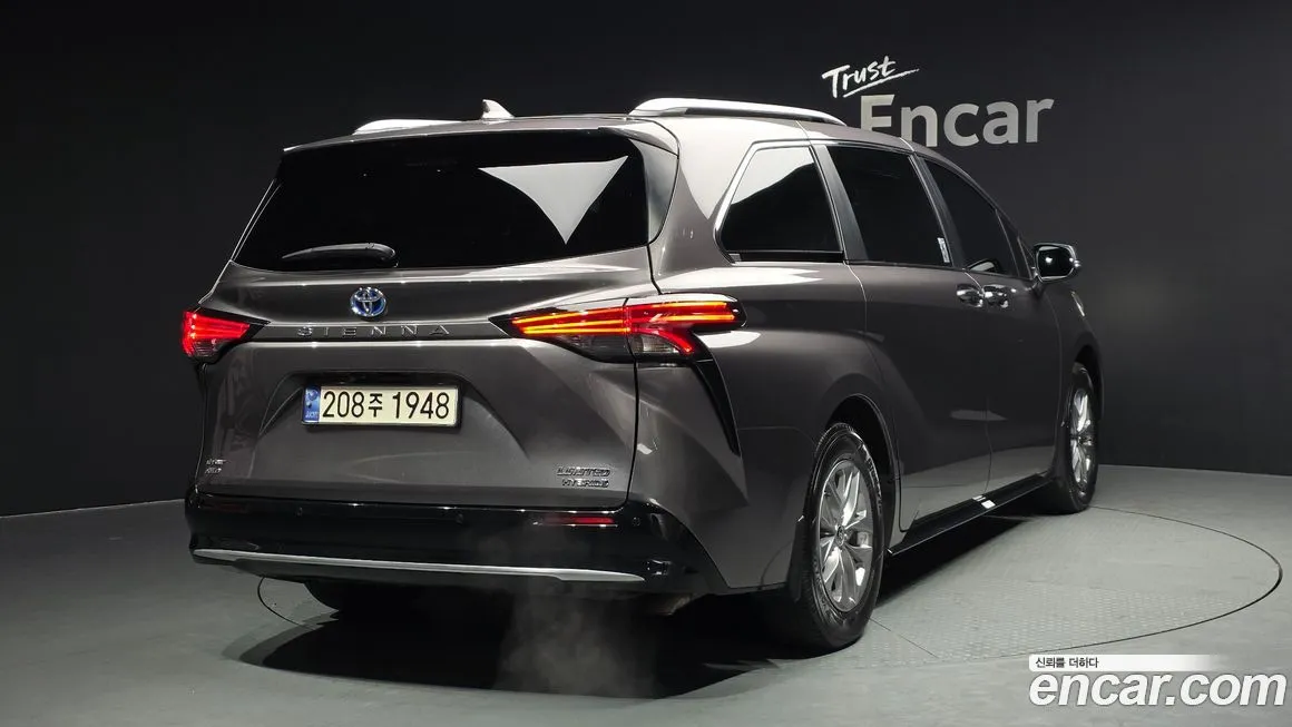 Toyota Sienna 2023 из KR, фото 4
