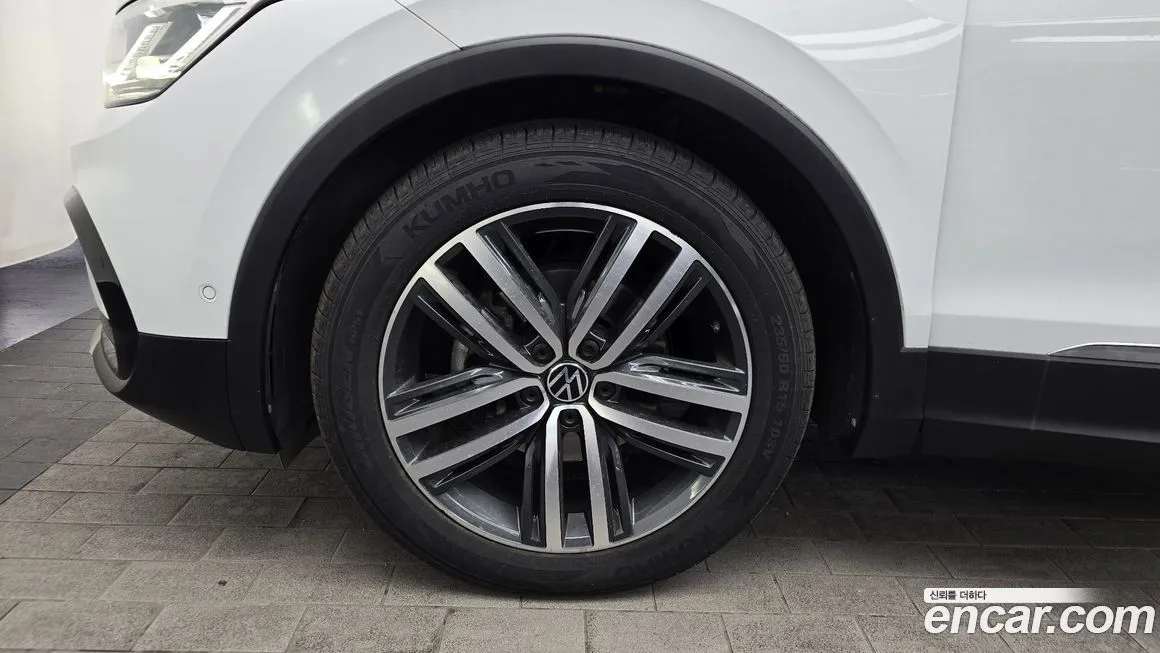 Volkswagen Tiguan — фото 2