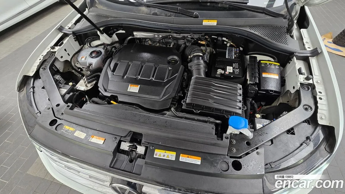 Volkswagen Tiguan — фото 6