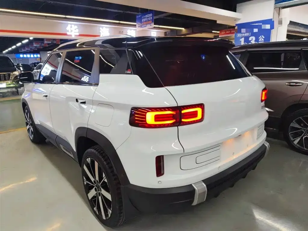 Geely Icon 2023 из CN, фото 2
