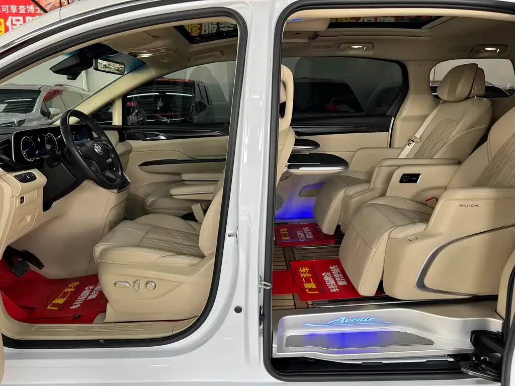 Buick GL8 2021 из CN, фото 9