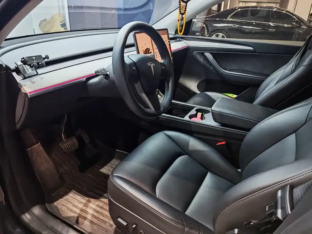 Tesla Model Y 2024 из CN, фото 10