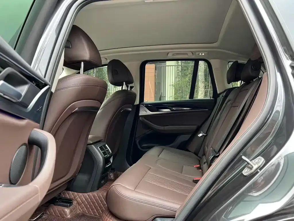 BMW X3 2022 из CN, фото 3