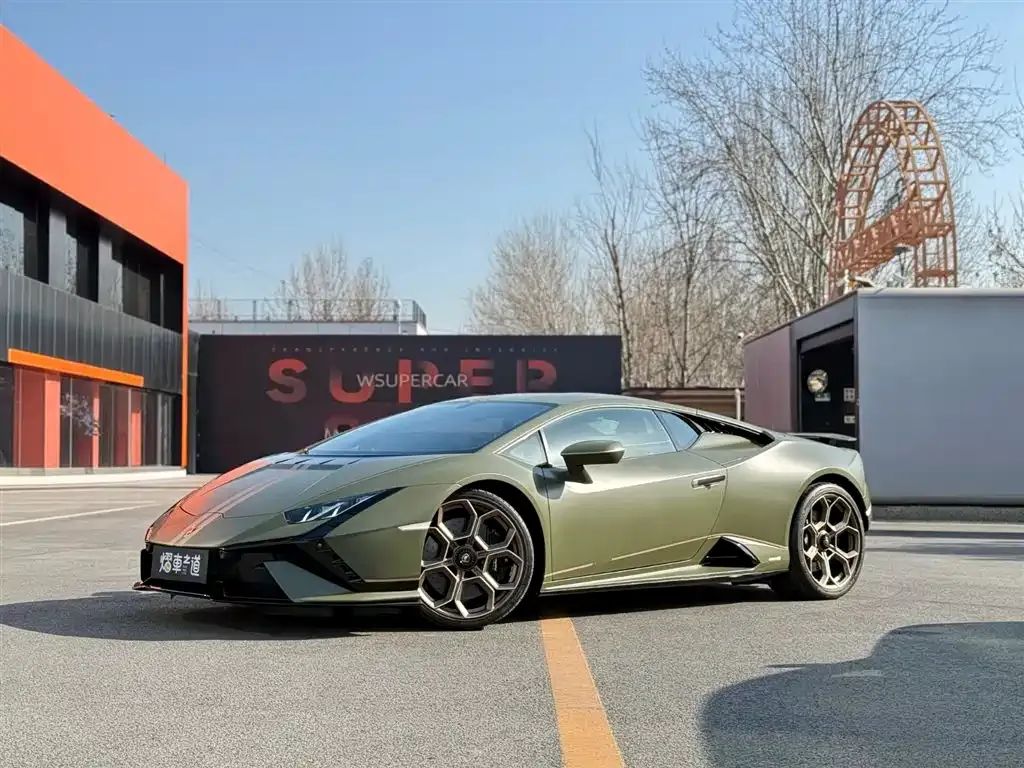 Lamborghini Huracan — фото 1