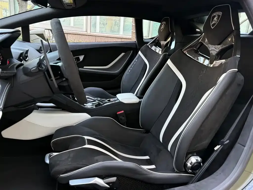 Lamborghini Huracan — фото 10