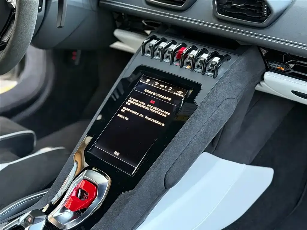 Lamborghini Huracan — фото 7