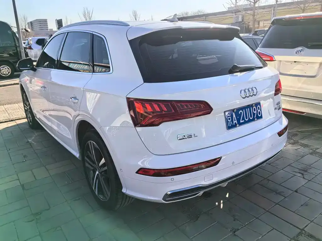 Audi Q5L 2023 из CN, фото 6