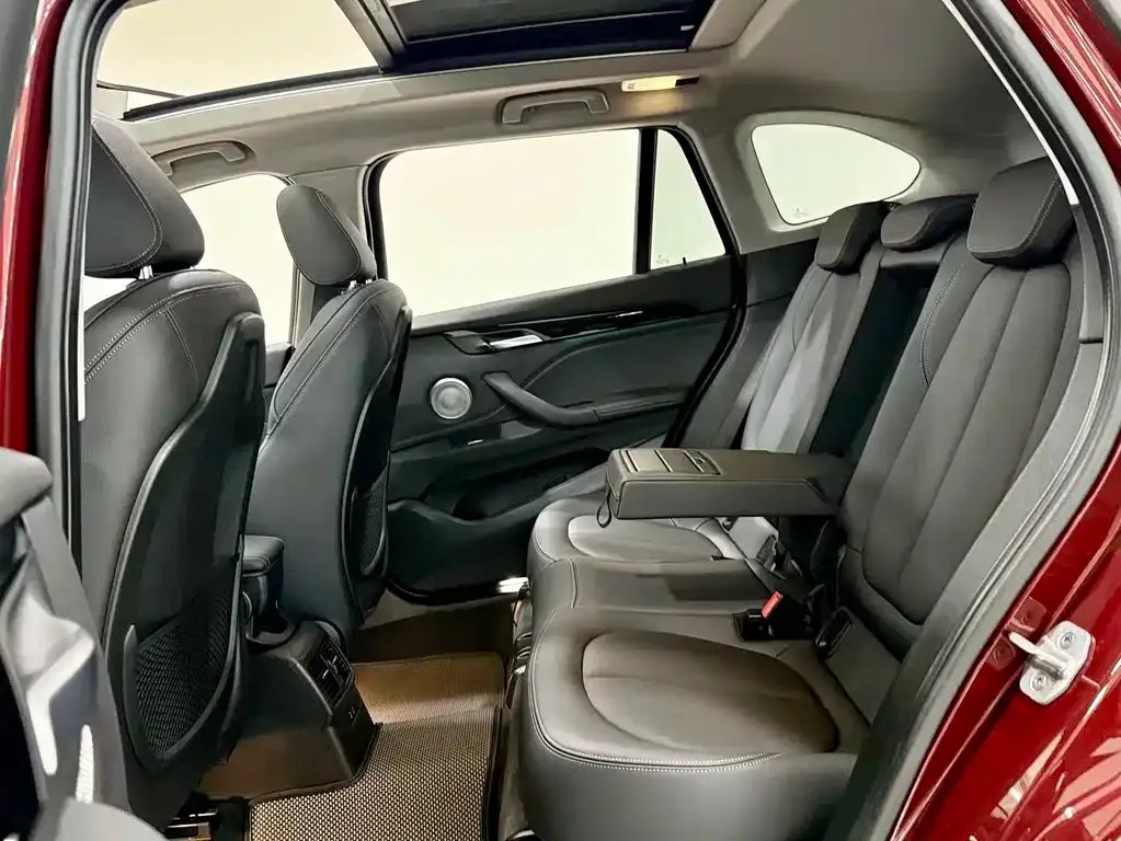 BMW X1 2021 из CN, фото 2