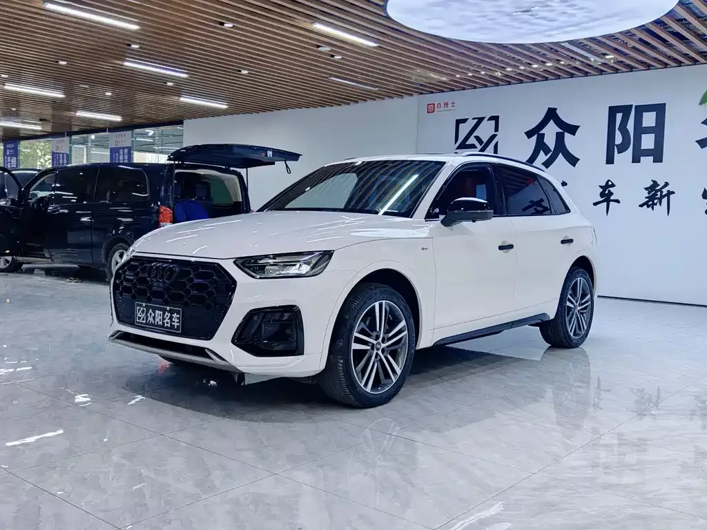 Audi Q5L 2023 из CN, фото 1