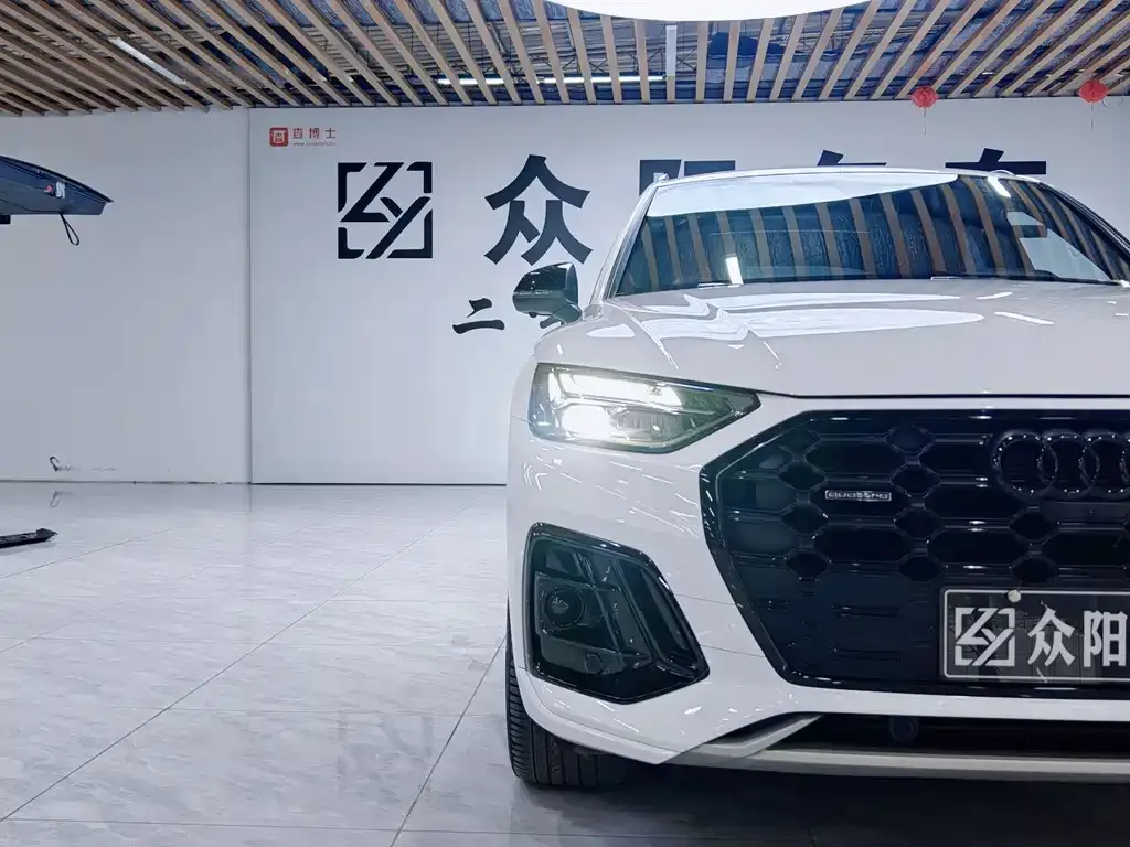 Audi Q5L 2023 из CN, фото 2