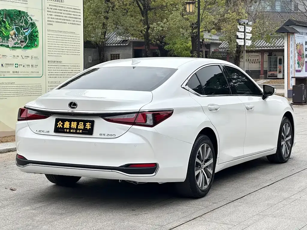 Lexus ES 2021 из CN, фото 10