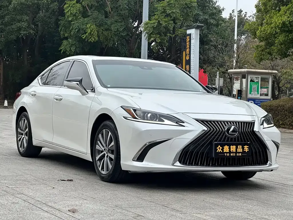 Lexus ES 2021 из CN, фото 8