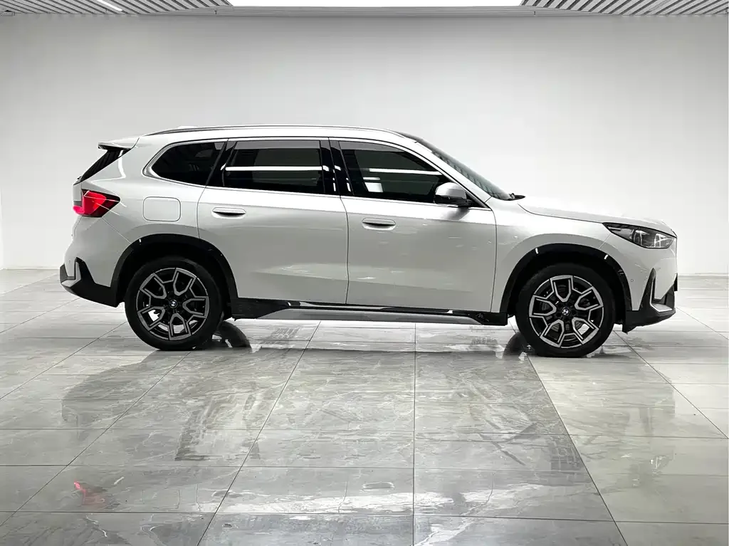 BMW X1 2024 из CN, фото 6