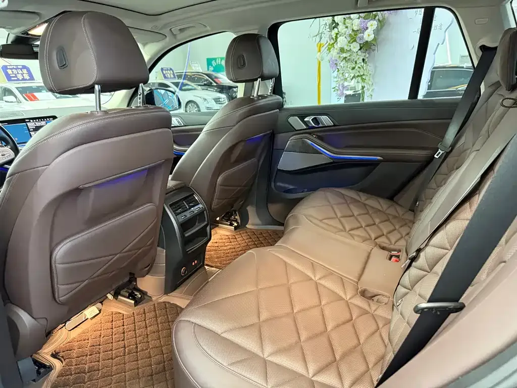 BMW X5 — фото 7