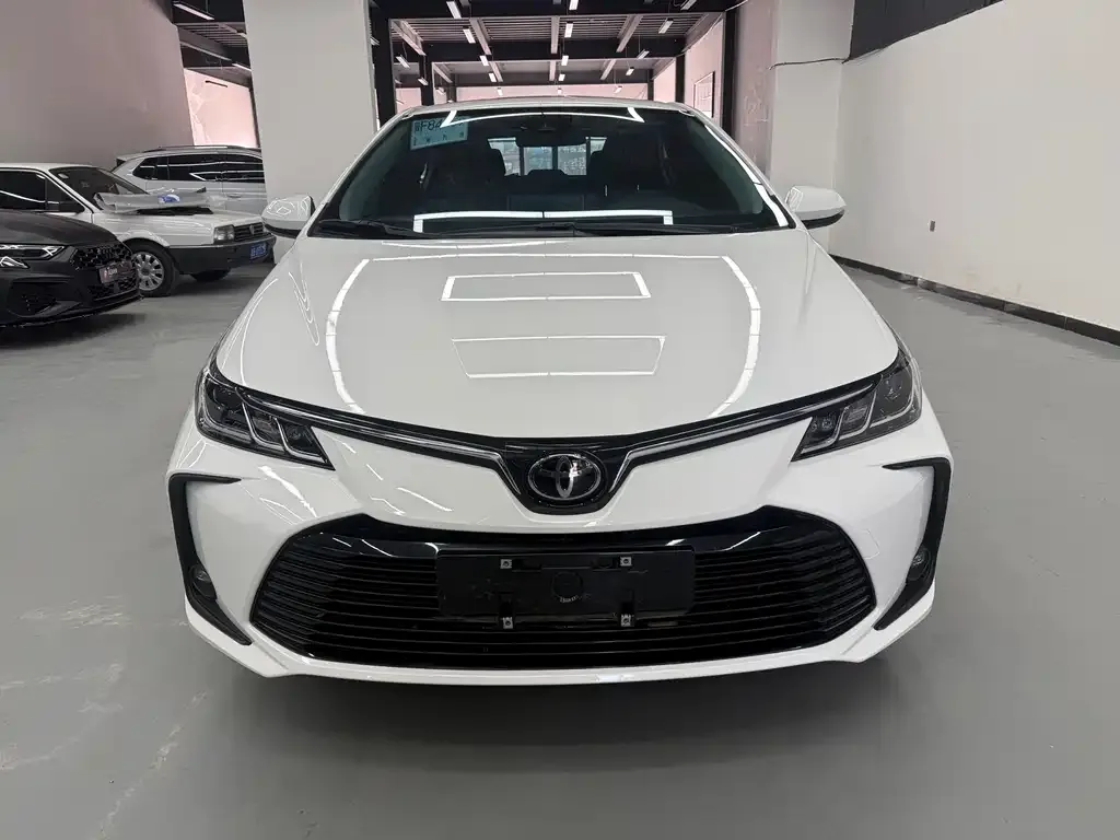 Toyota Corolla 2023 из CN, фото 4