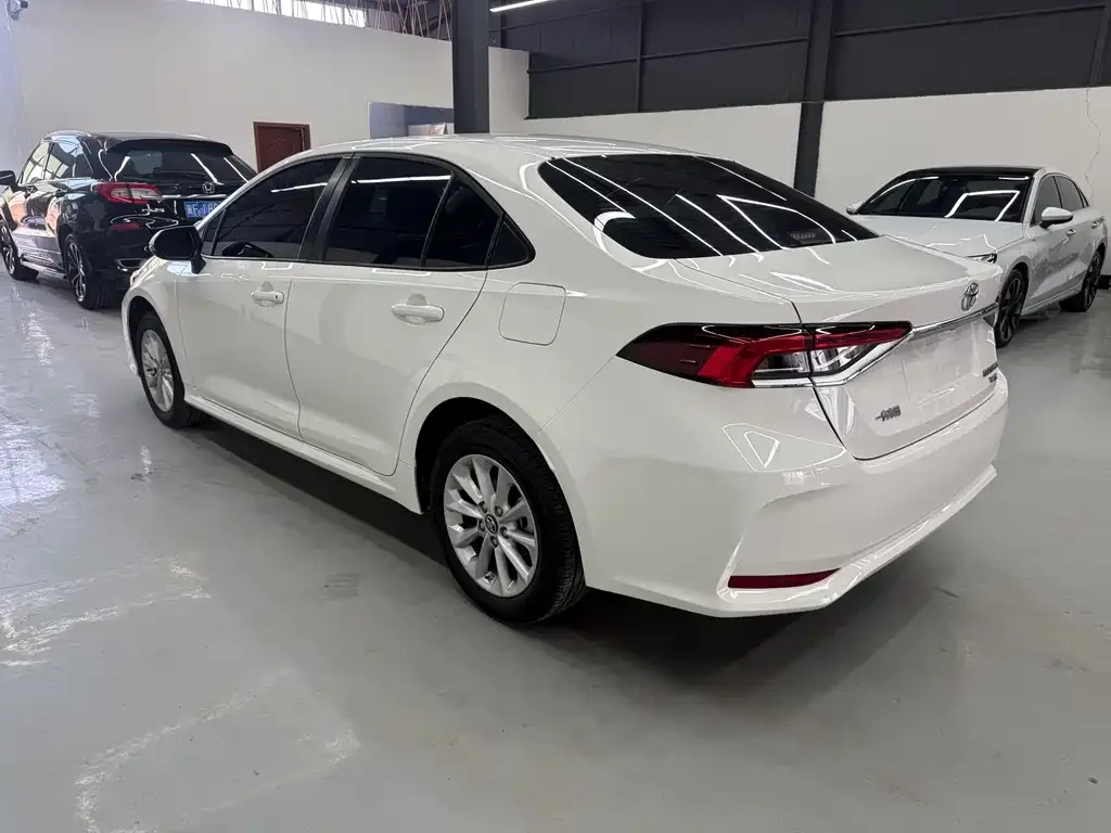 Toyota Corolla 2023 из CN, фото 9