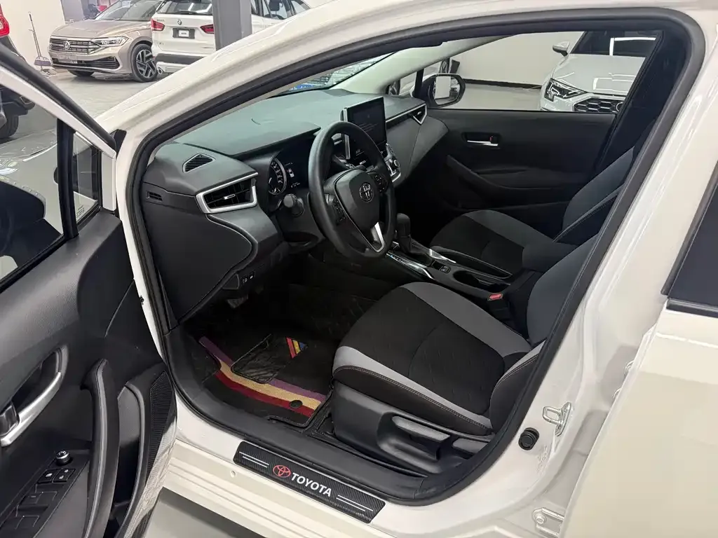 Toyota Corolla 2023 из CN, фото 6