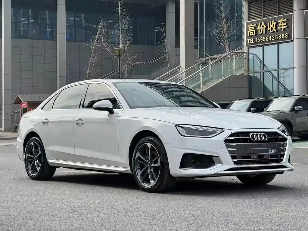 Audi A4L 2022 из CN, фото 7