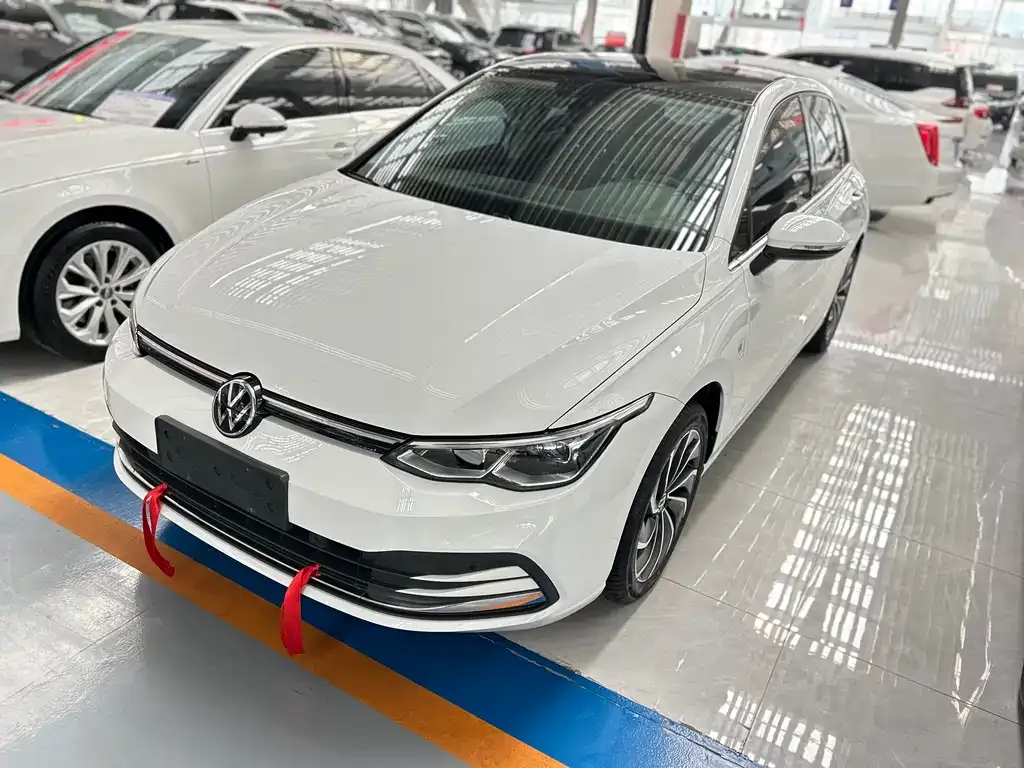 Volkswagen Golf 2022 из CN, фото 1
