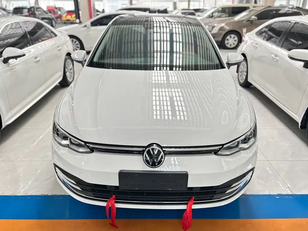 Volkswagen Golf 2022 из CN, фото 9