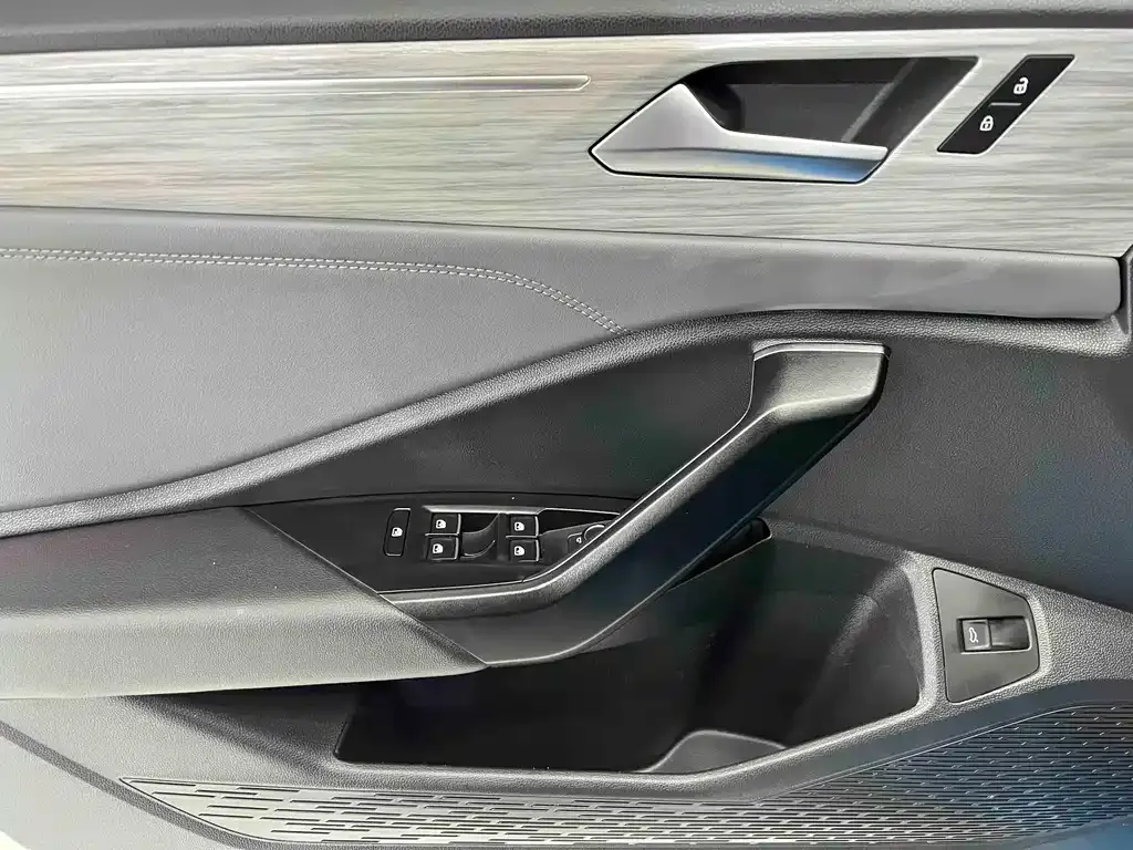 Volkswagen Sagitar 2022 из CN, фото 8