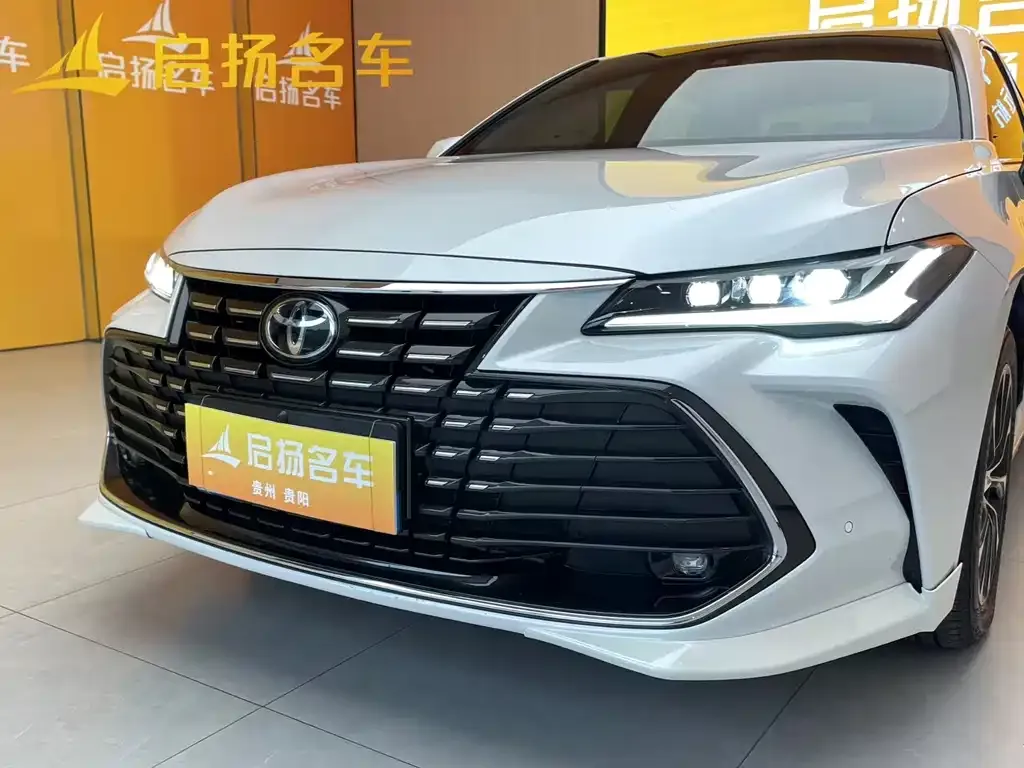 Toyota Avalon 2023 из CN, фото 8