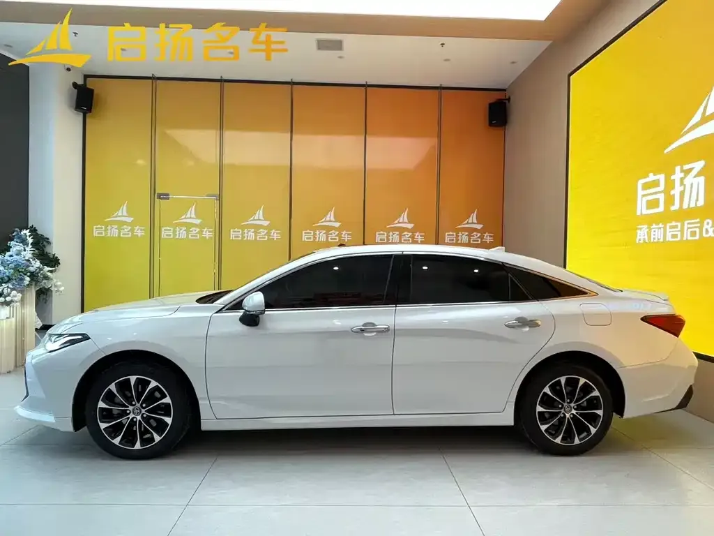 Toyota Avalon 2023 из CN, фото 5