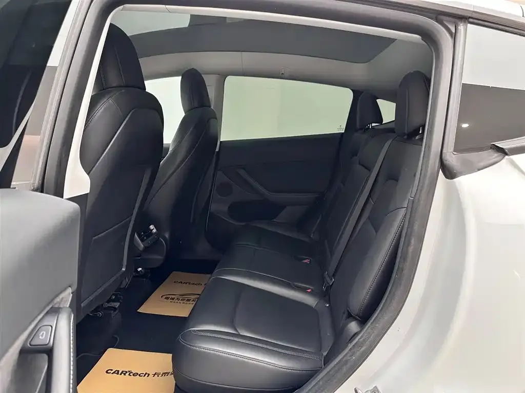 Tesla Model Y 2021 из CN, фото 4