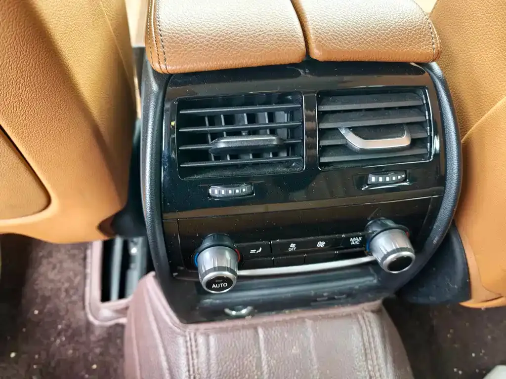 BMW 6 Series GT 2022 из CN, фото 6