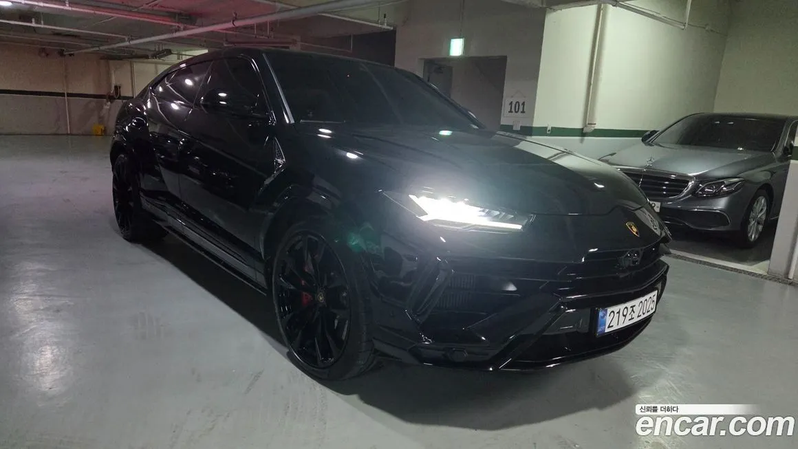 Lamborghini Urus — фото 8