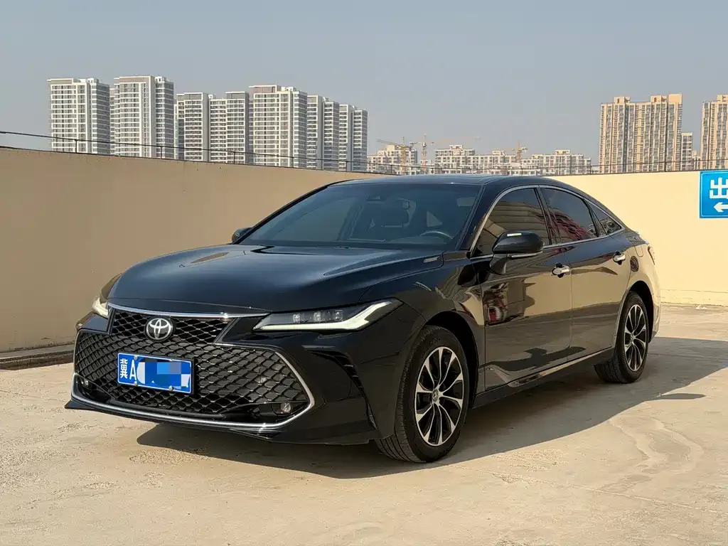 Toyota Avalon 2024 из CN, фото 1
