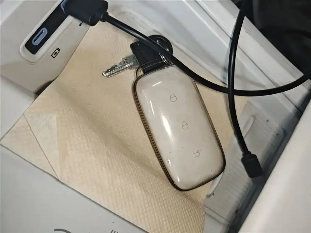 Galaxy E8 2024 из CN, фото 2
