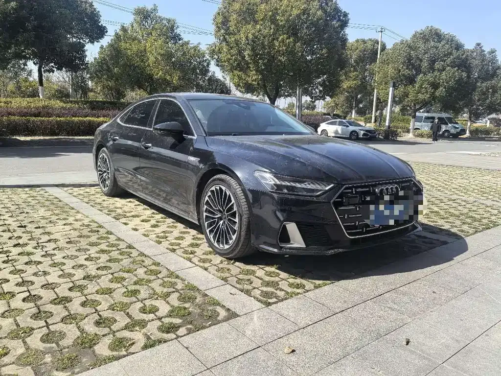 Audi A7L — фото 5