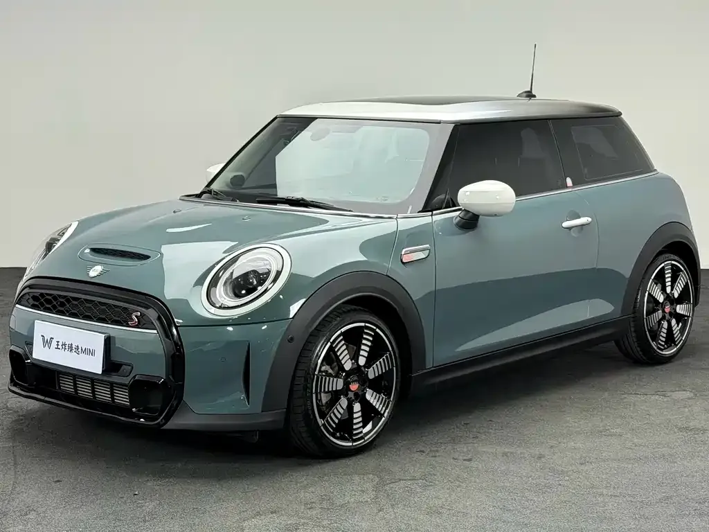 MINI Cooper (3-door) 2023 из CN, фото 1