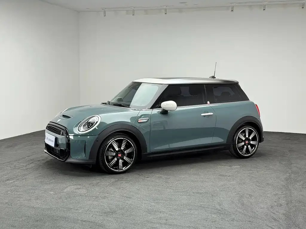 MINI Cooper (3-door) 2023 из CN, фото 10