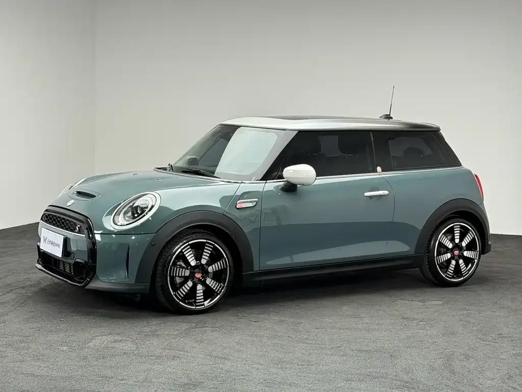 MINI Cooper (3-door) 2023 из CN, фото 8