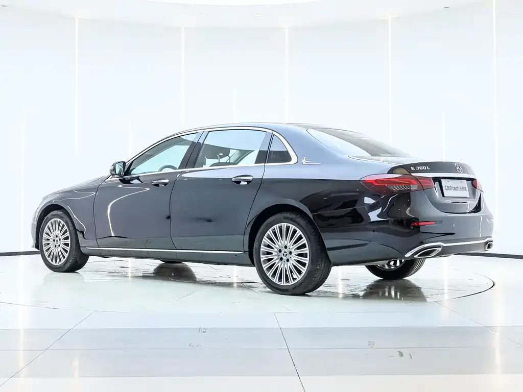Mercedes-Benz E-Class 2023 из CN, фото 2
