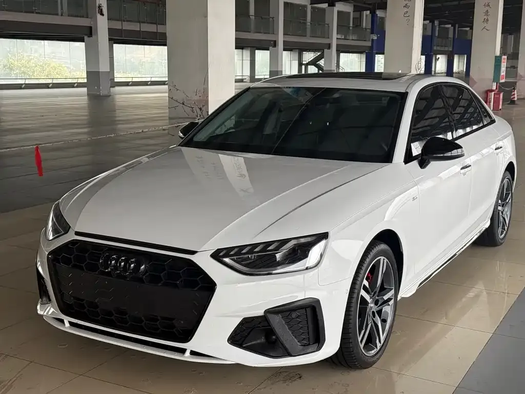 Audi A4L 2021 из CN, фото 1