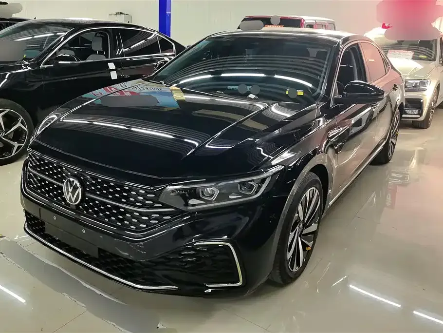 Volkswagen Passat 2022 из CN, фото 1