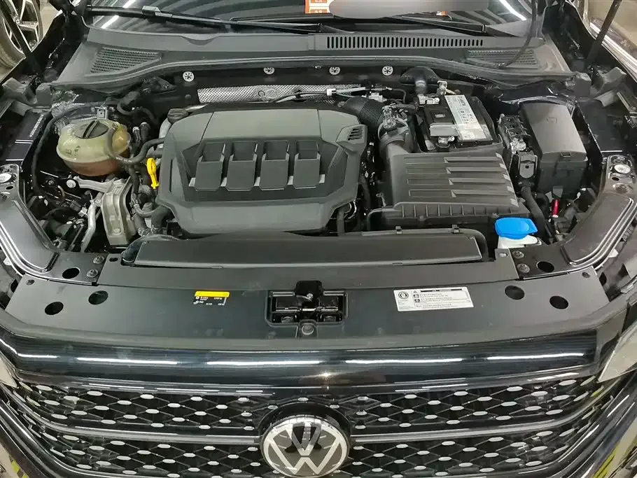 Volkswagen Passat 2022 из CN, фото 10