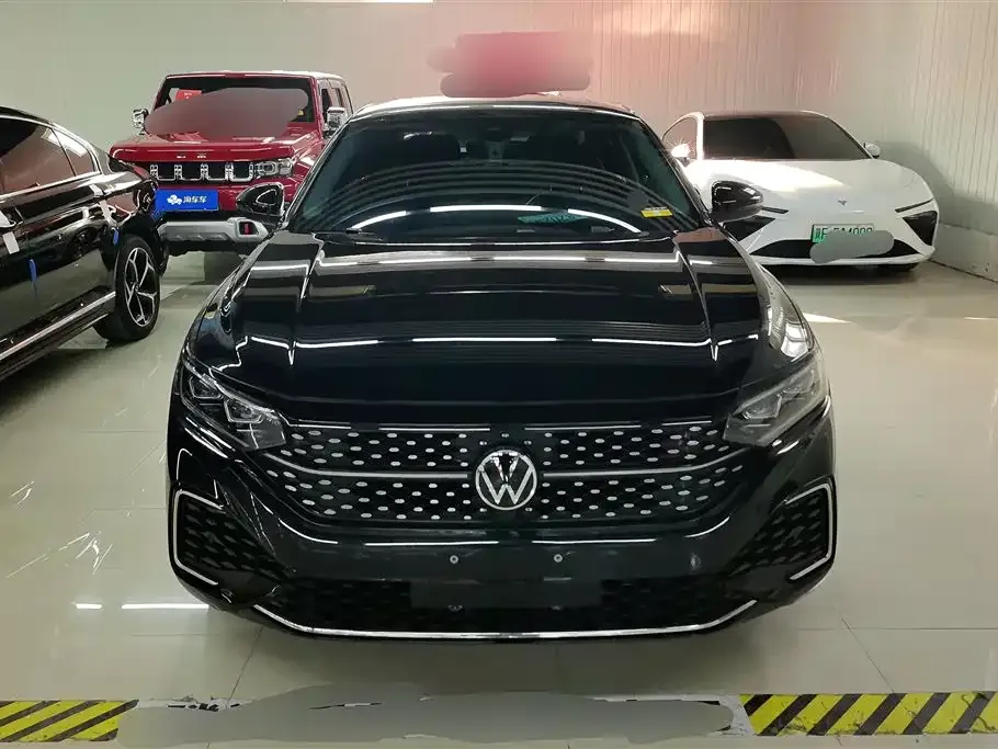 Volkswagen Passat 2022 из CN, фото 2