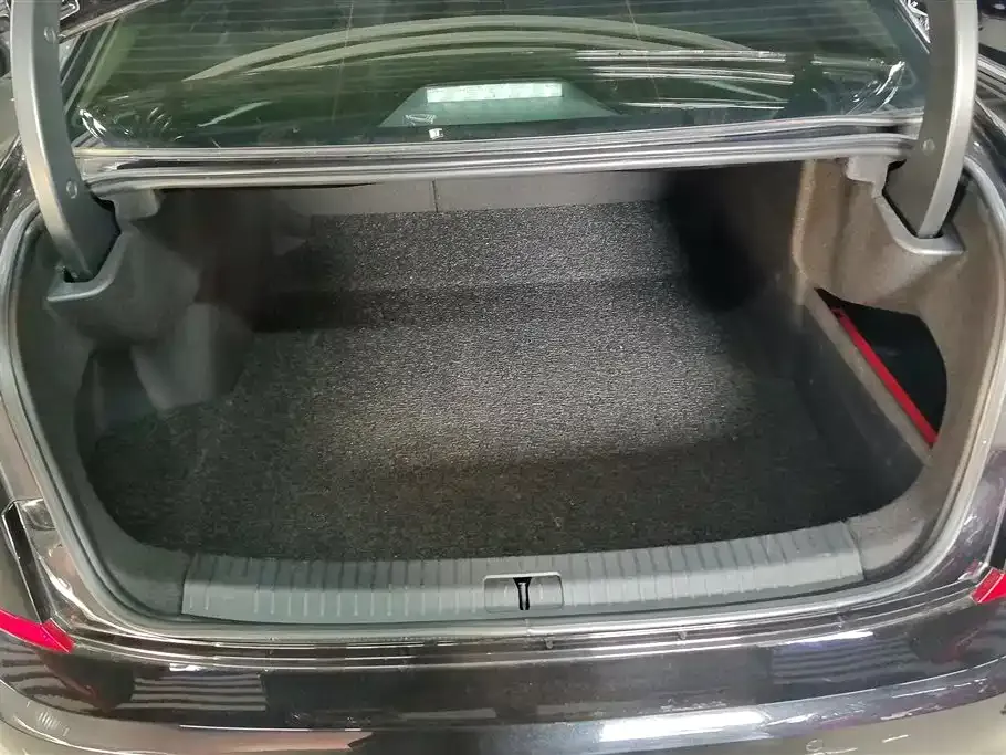 Volkswagen Passat 2022 из CN, фото 9