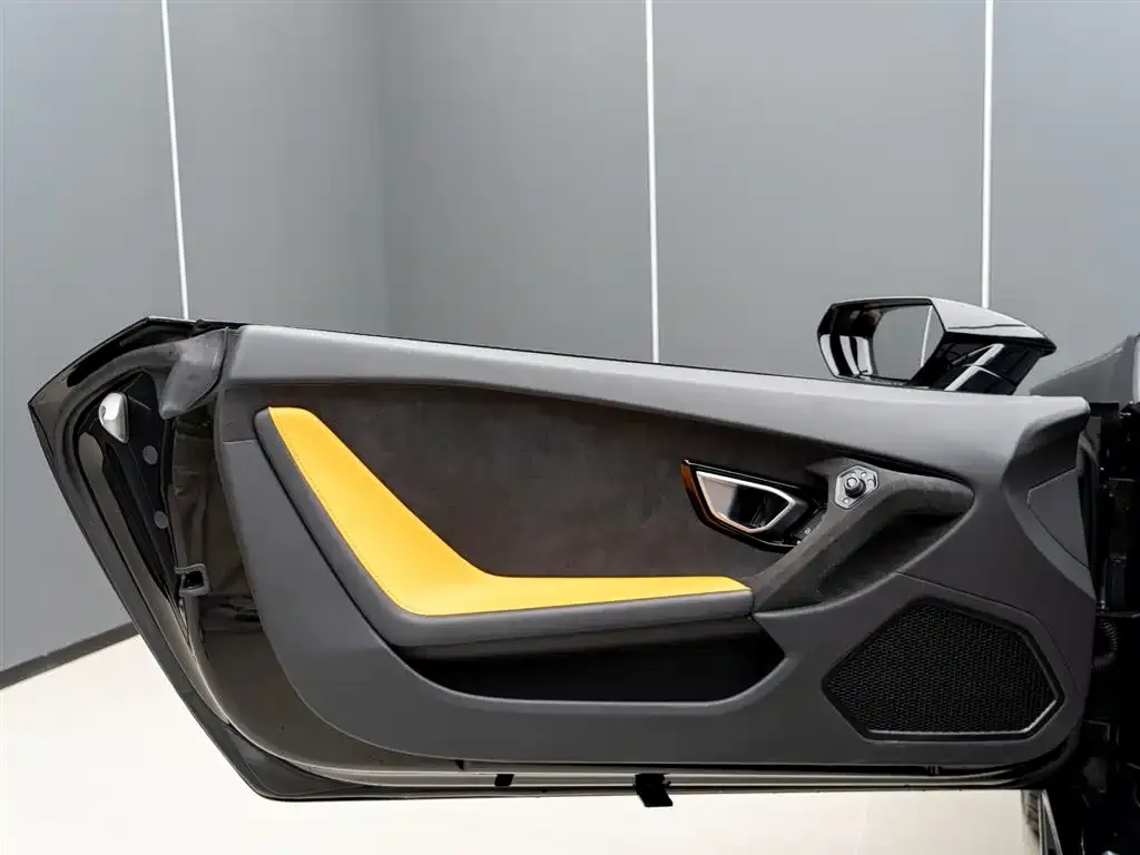 Lamborghini Huracan 2024 из CN, фото 6