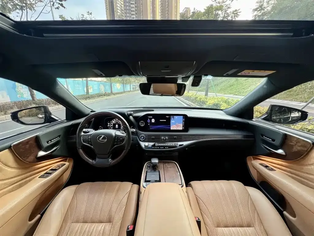 Lexus LS 2022 из CN, фото 5