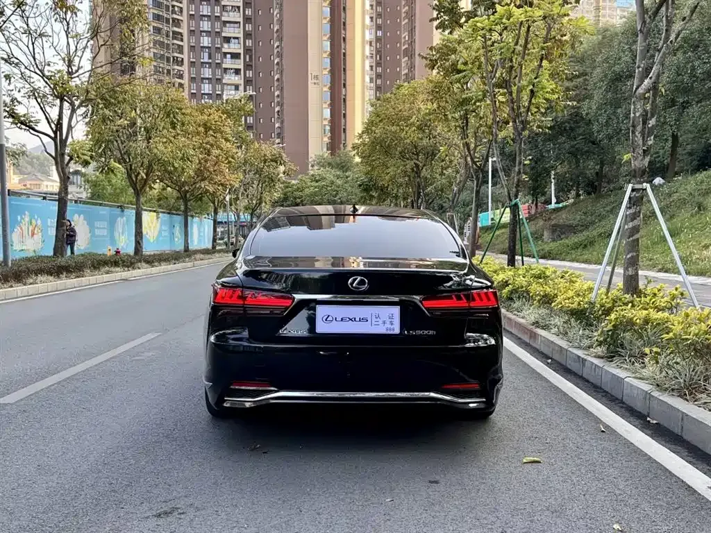 Lexus LS 2022 из CN, фото 7