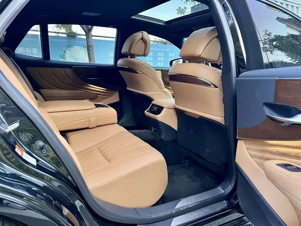 Lexus LS 2022 из CN, фото 3