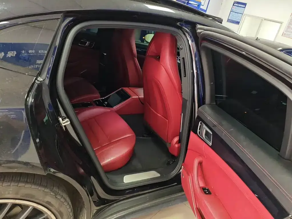 Porsche Panamera 2021 из CN, фото 8